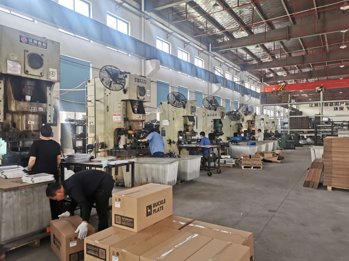 Customized Factory Service Aluminum Pressing Drilling Parts(图4)